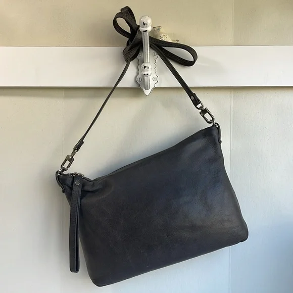 Rough & Tumble Traveler Crossbody - Picture 3 of 16